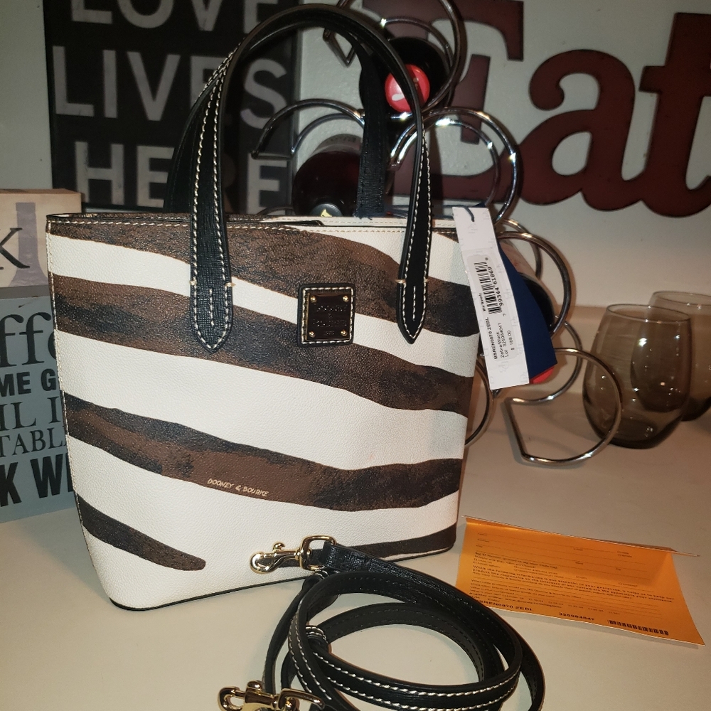 Dooney & Bourke
